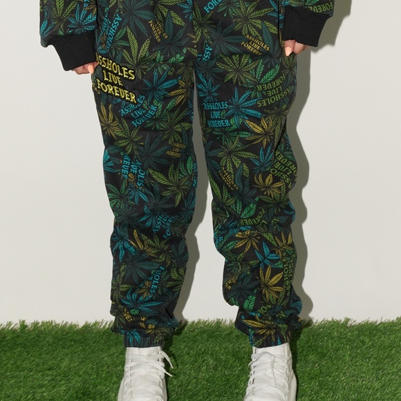 RANDOM JOGGERS OF YOUR SIZE CHOICE NEW - Picture 4 of 4